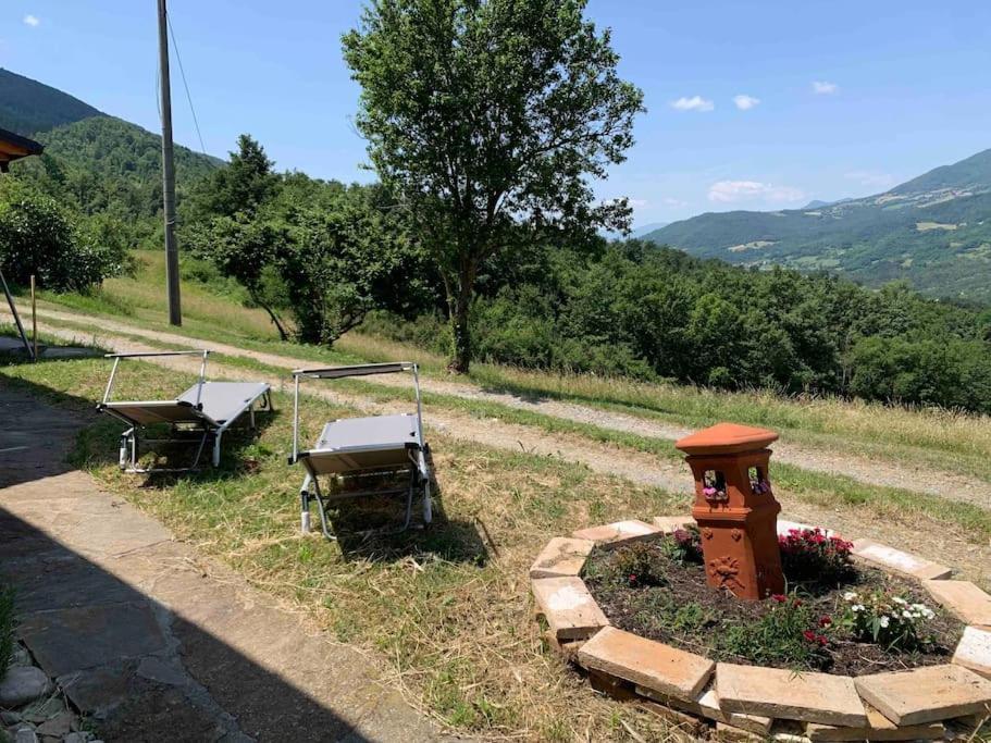 Вилла La Casa Sulla Collina Varsi Экстерьер фото